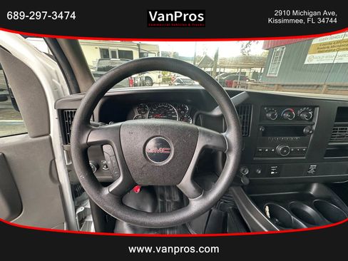 Used 2011 GMC Savana 3500 image 10