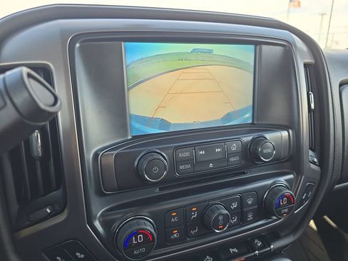 Used 2018 GMC Sierra 1500 SLT AWD/4WD image 23