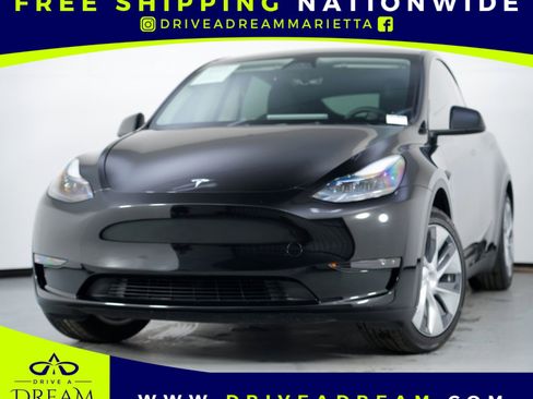 Used 2024 Tesla Model Y 2WD image 1