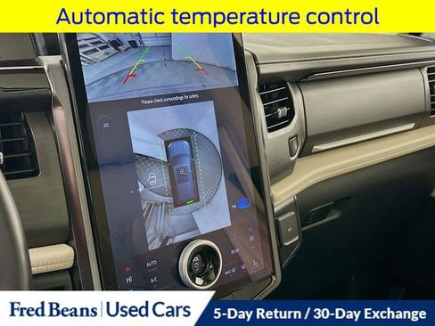 Certified 2022 Ford Expedition Platinum image 18