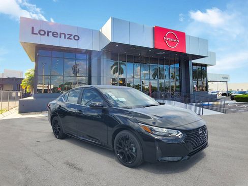 New 2025 Nissan Sentra SR w/ Midnight Edition image 3