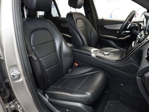 Used 2019 Mercedes-Benz GLC 300 w/ AMG Line image 12