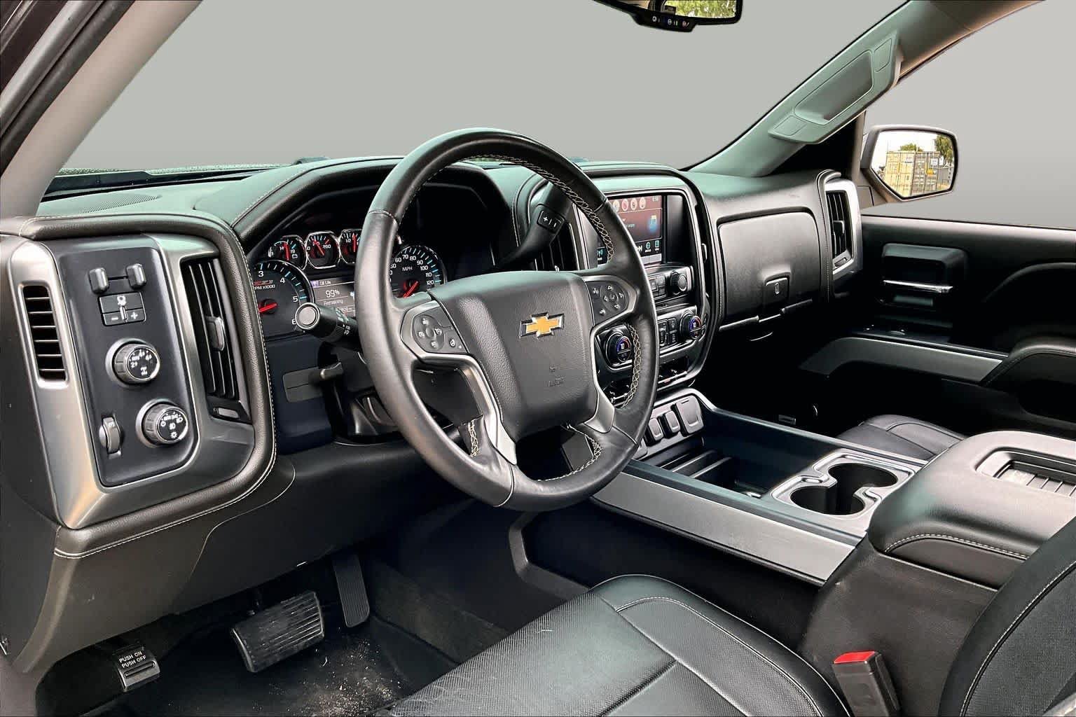 Used 2016 Chevrolet Silverado 1500 LTZ Z71 w/ LTZ Plus Package AWD/4WD image 16