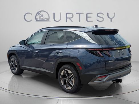 New 2026 Hyundai Tucson SEL FWD image 3