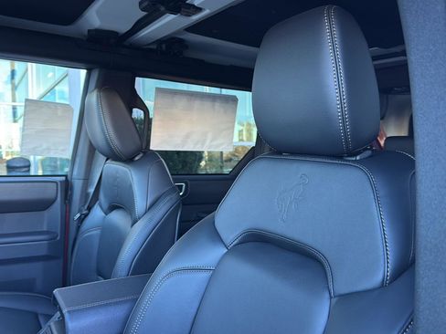 New 2025 Ford Bronco Badlands image 38