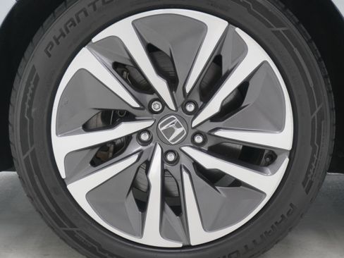 Used 2019 Honda Accord Hybrid image 24