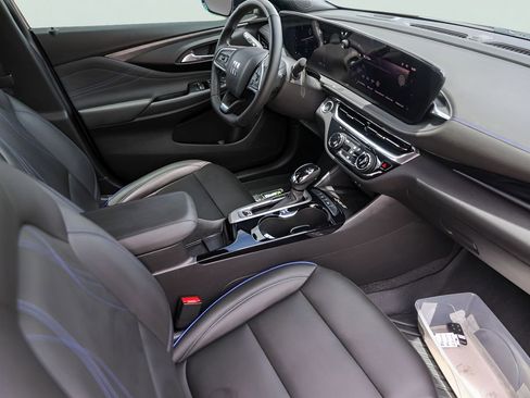 Used 2024 Buick Envista Sport Touring w/ Convenience I Package FWD image 30