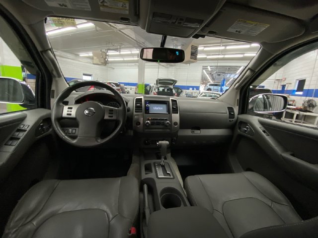 Used 2012 Nissan Frontier SL w/ Moonroof Pkg AWD/4WD image 29