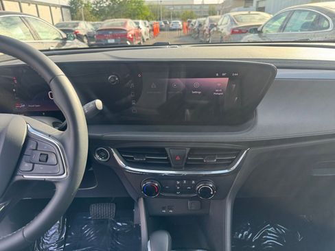 Used 2025 Buick Encore GX Preferred image 18