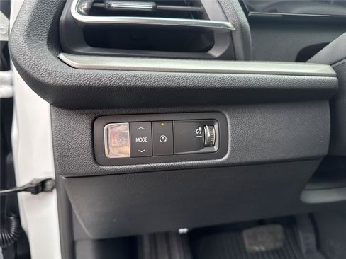 New 2026 Chevrolet Traverse LT FWD image 19