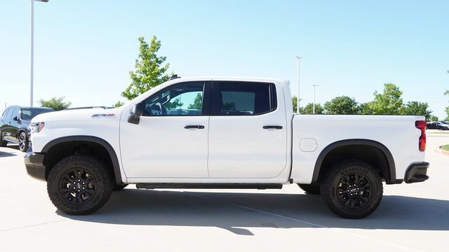 Used 2024 Chevrolet Silverado 1500 ZR2 w/ Technology Package AWD/4WD image 6