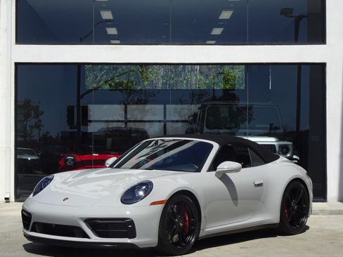 Used 2022 Porsche 911 Carrera GTS RWD image 4