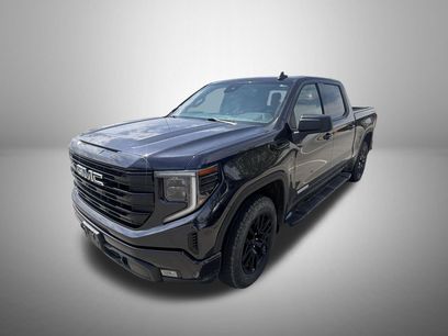 Used 2022 GMC Sierra 1500 Elevation w/ LPO, Elevation Black Package