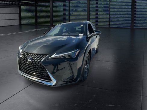 Certified 2024 Lexus UX 250h FWD image 4