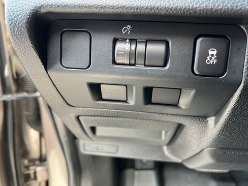 Used 2014 Subaru Forester 2.5i Premium w/ All-Weather Package image 28