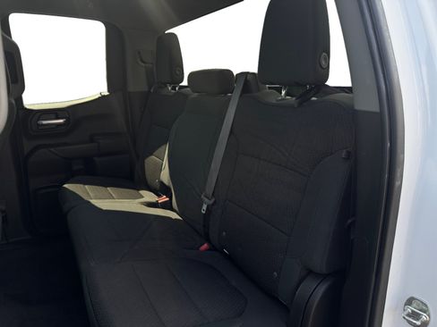 Used 2020 Chevrolet Silverado 1500 Custom w/ Custom Value Package RWD image 13