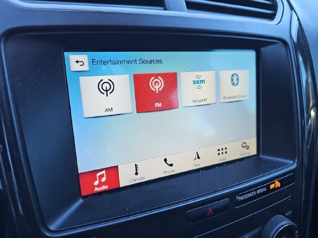 Used 2019 Ford Explorer XLT w/ Equipment Group 202A FWD image 17
