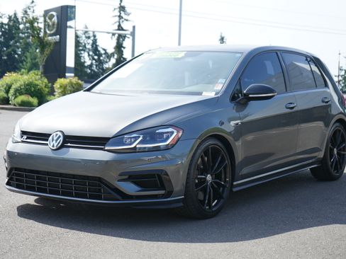 Used 2019 Volkswagen Golf R 4-Door AWD/4WD image 8