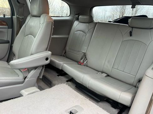 Used 2012 Buick Enclave Leather image 18