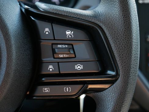 Used 2024 Subaru Crosstrek 2.0i AWD/4WD image 35