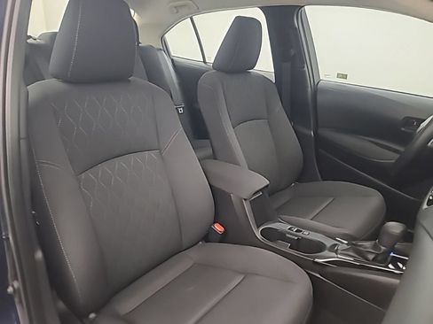 Used 2025 Toyota Corolla LE FWD image 16