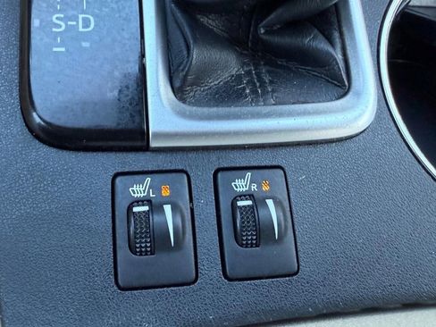 Used 2019 Toyota Highlander XLE image 25