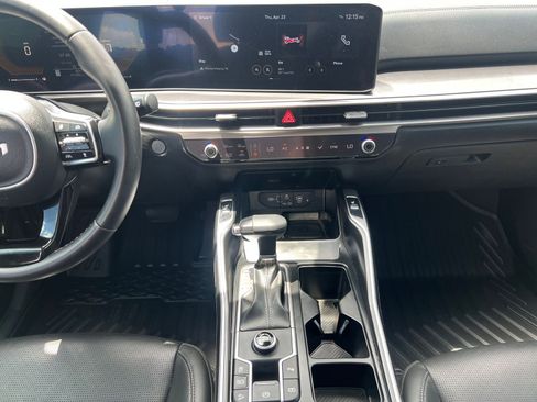 Used 2024 Kia Sorento S w/ Panoramic Sunroof Package FWD image 21