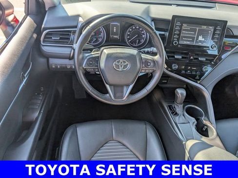 Used 2021 Toyota Camry SE image 9