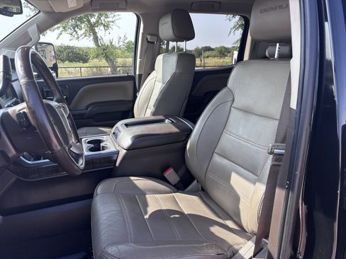 Used 2015 GMC Sierra 2500 Denali w/ Duramax Plus Package AWD/4WD image 10