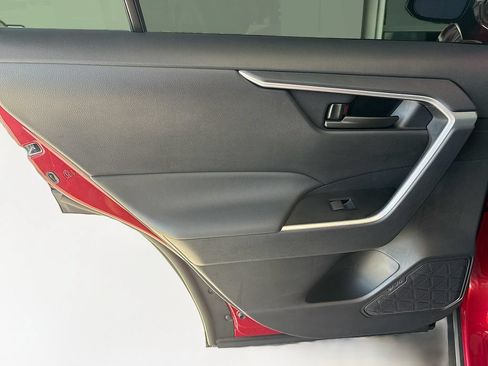 Used 2025 Toyota RAV4 LE FWD image 25
