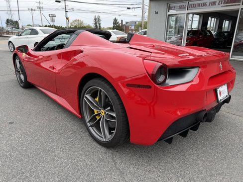 Used 2018 Ferrari 488 Spider RWD image 6