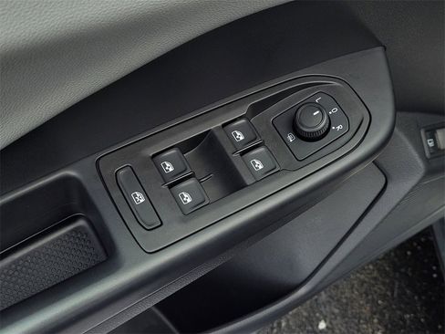 Used 2022 Volkswagen Taos SE image 11