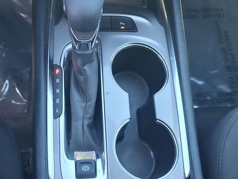 Used 2024 Chevrolet Malibu LT image 23