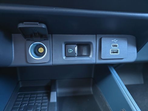 New 2025 Ford Maverick Tremor image 36