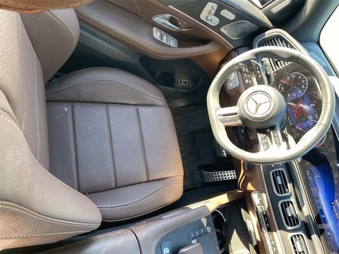 Used 2024 Mercedes-Benz GLS 450 4MATIC image 31