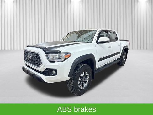 Used 2019 Toyota Tacoma TRD Off-Road image 12