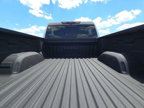 Used 2022 GMC Sierra 1500 AT4 w/ AT4 Premium Package AWD/4WD image 10