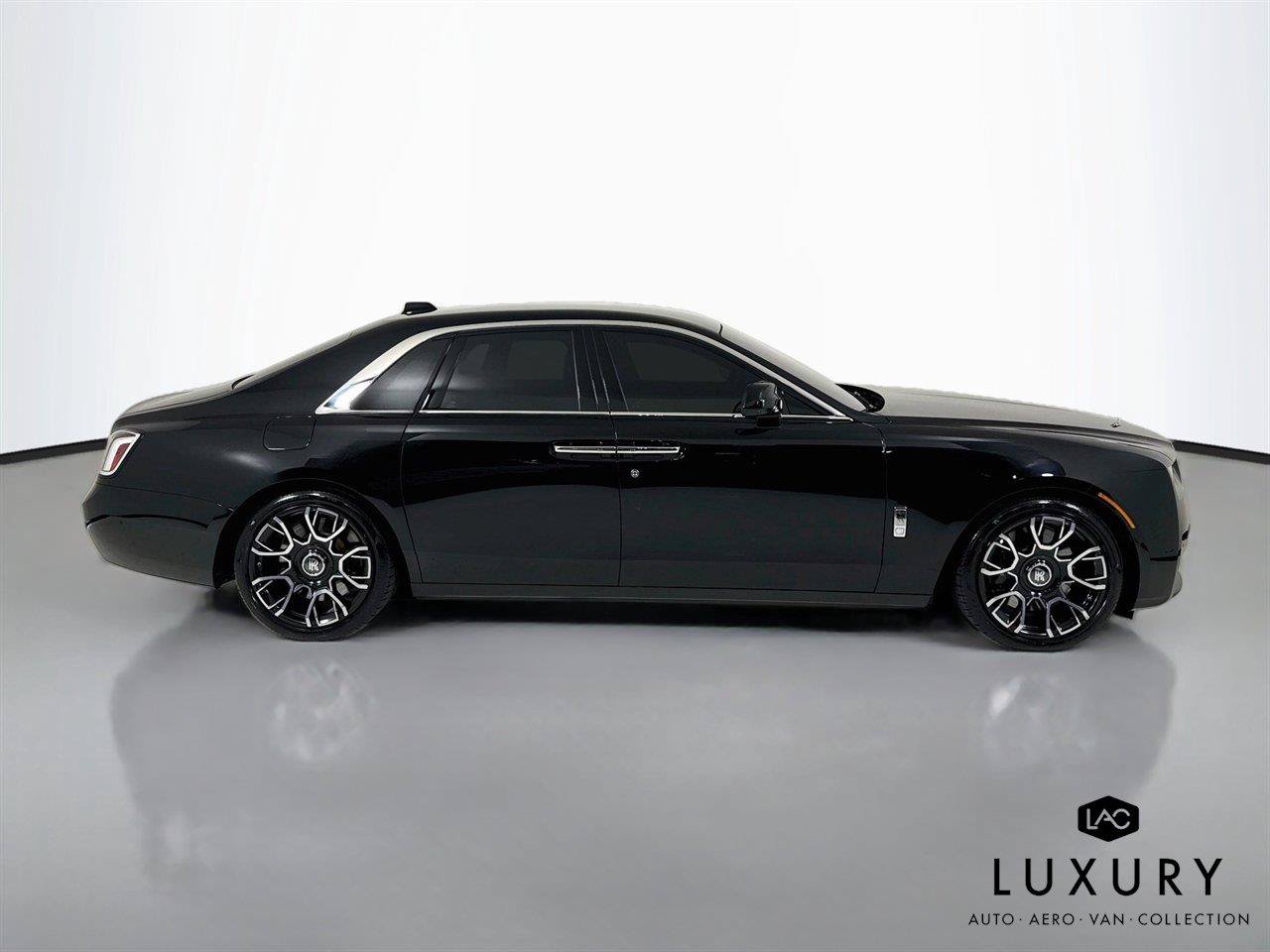 Used 2025 Rolls-Royce Ghost AWD/4WD image 5