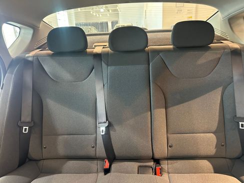 Used 2025 Kia K4 LXS image 37