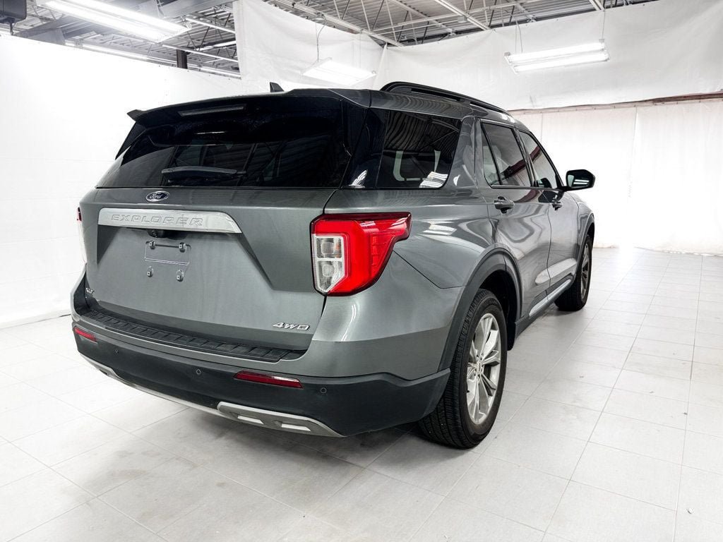 Used 2022 Ford Explorer XLT w/ Equipment Group 202A AWD/4WD image 6