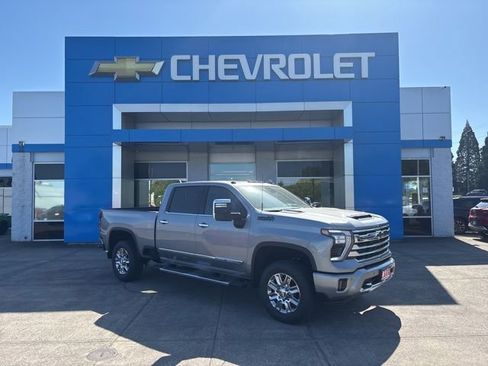 New 2026 Chevrolet Silverado 3500 High Country w/ High Country Premium Package AWD/4WD image 1