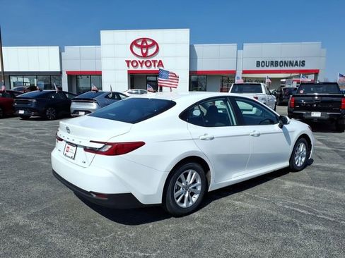 Certified 2025 Toyota Camry LE image 3