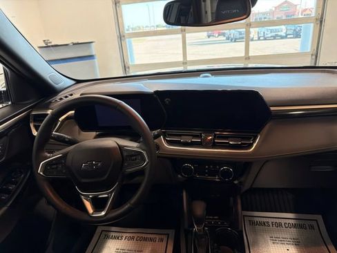 Used 2024 Chevrolet TrailBlazer ACTIV w/ Convenience Package AWD/4WD image 21