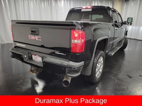 Used 2019 GMC Sierra 2500 Denali w/ Duramax Plus Package AWD/4WD image 9