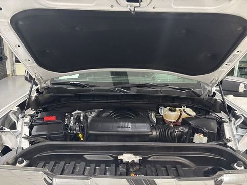 Used 2025 GMC Sierra 1500 SLT image 40