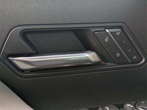 New 2025 GMC Hummer EV 2X image 34