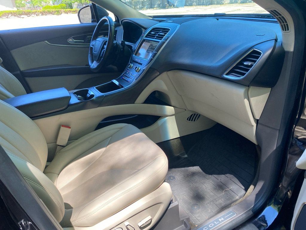 Used 2019 Lincoln Nautilus Reserve AWD/4WD image 26