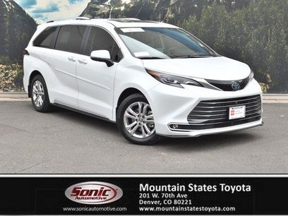 Certified 2024 Toyota Sienna Platinum
