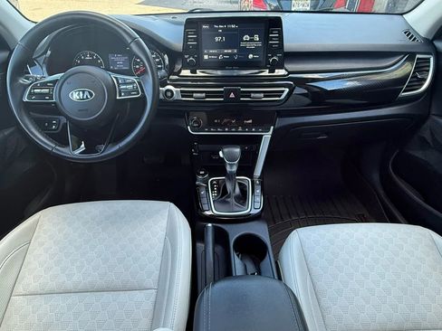 Used 2021 Kia Seltos EX image 13