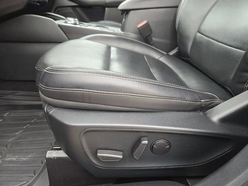 Used 2021 Ford Escape Titanium AWD/4WD image 19